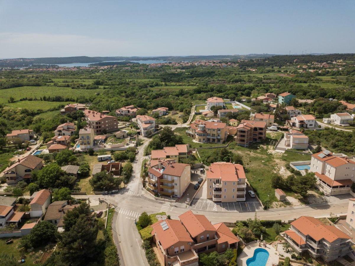 Villa Alice App2 Ližnjan Kültér fotó